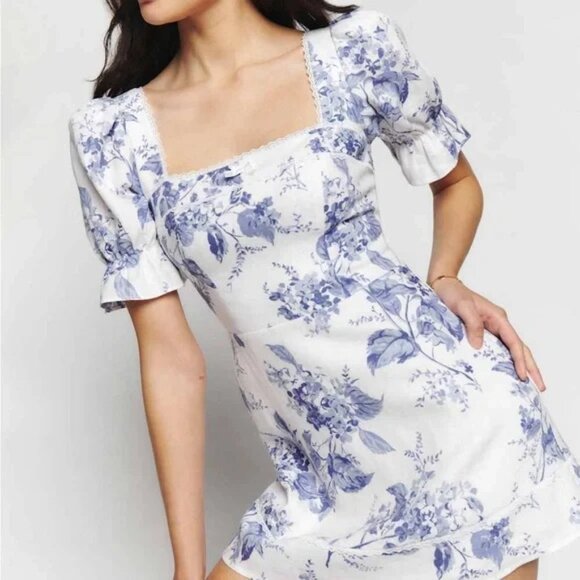 Reformation Evianna mini linen dress in a blue and white lupine pattern - Picture 4 of 5